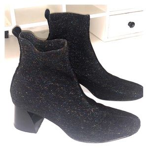 Zara Trafaluc fancy chic booties, unique heels
